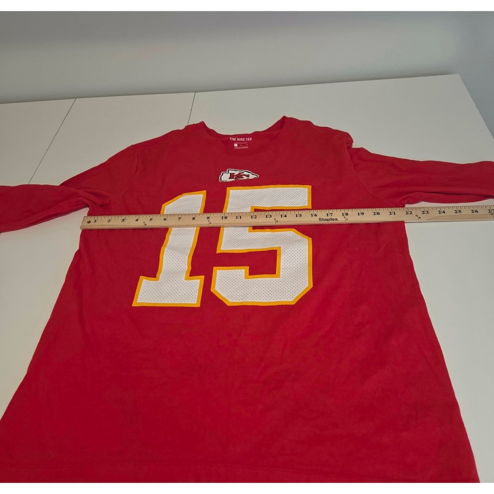 Nike Kansas City Chiefs Patrick Mahomes 15 Long Sleeve T-Shirt Large Red - Picture 8 of 9